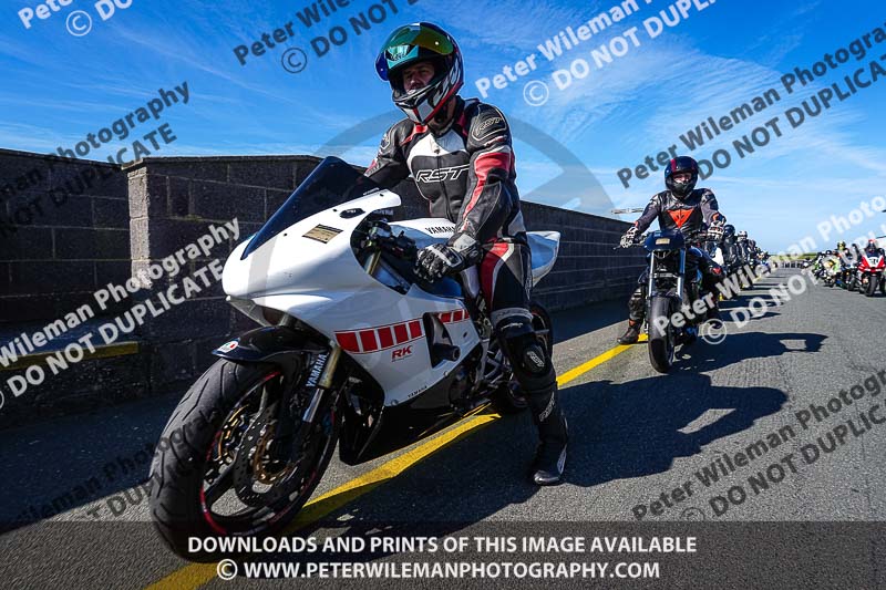anglesey no limits trackday;anglesey photographs;anglesey trackday photographs;enduro digital images;event digital images;eventdigitalimages;no limits trackdays;peter wileman photography;racing digital images;trac mon;trackday digital images;trackday photos;ty croes